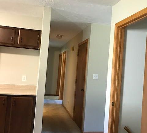 5th image of 429 Strecker Ln