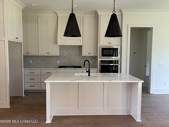 4th image of 369 Wellstone Pl