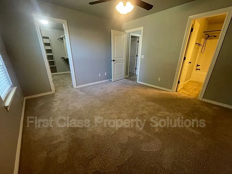 129 Ashley Dr — Photo 8