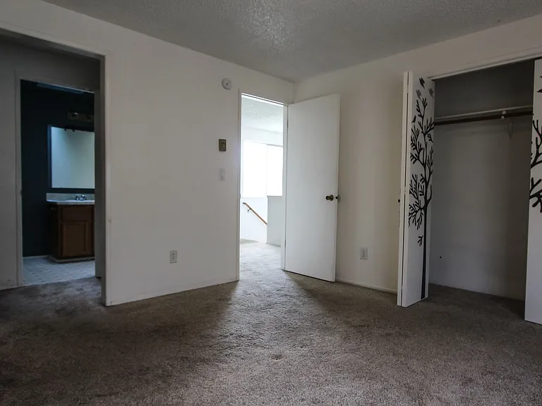 2019 C St SE — Photo 11