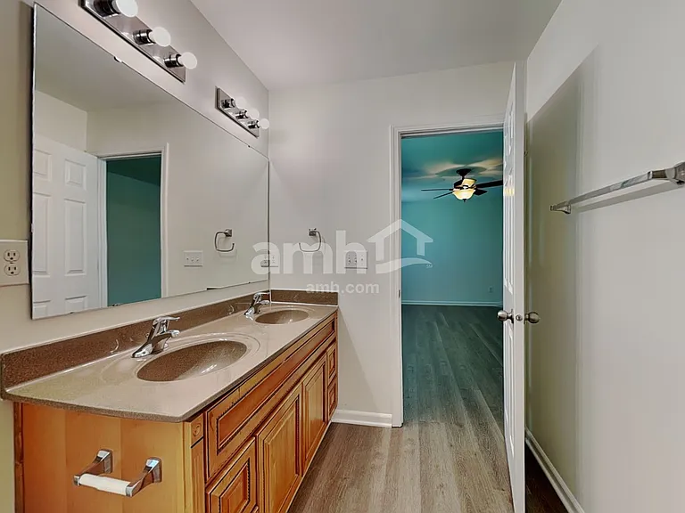 145 Collenton Ln — Photo 14