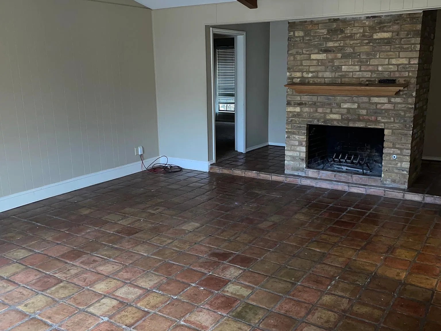 1905 Duke Drive — Photo 4