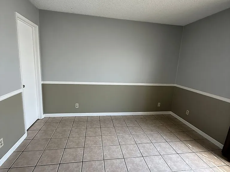1153 E Foster Rd #A — Photo 21