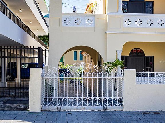 5th image of 7 Castillo