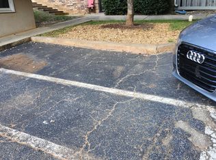 1235 Riverside Dr, Gainesville, GA 30501