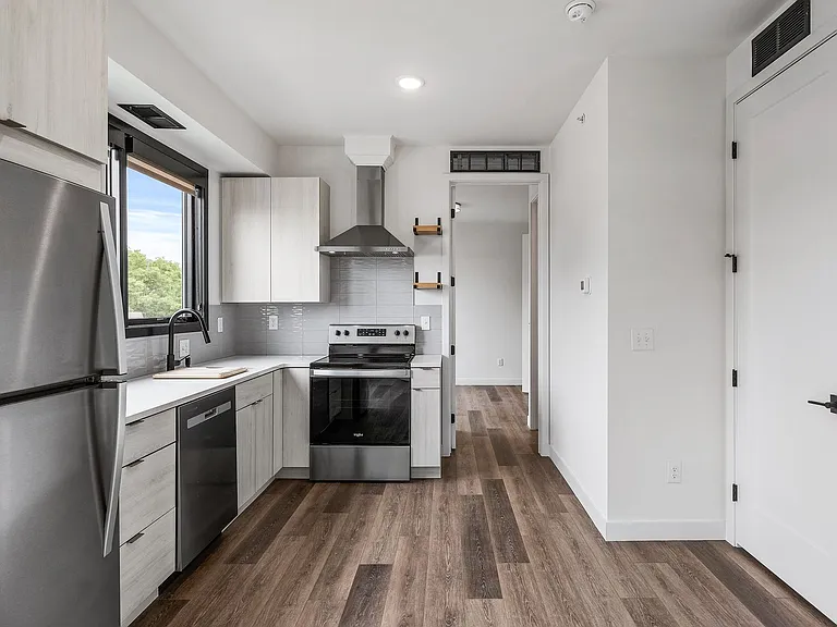 Olive Apartments — Photo 66