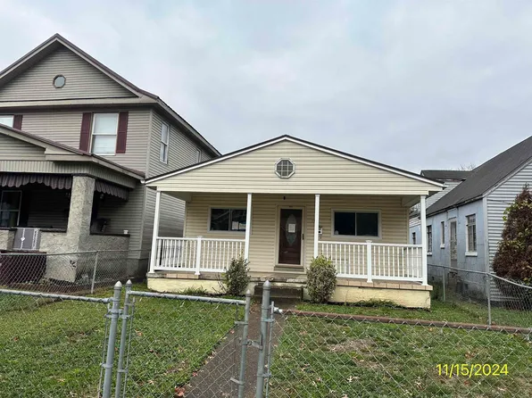 2928 Chase St, Huntington, WV 25704