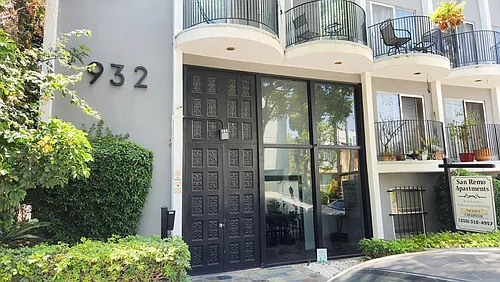 SAN REMO APARTMENTS Photo 1