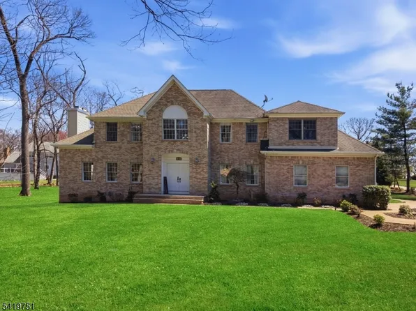 28 Woodshire Ter, Montville Twp., NJ 07082