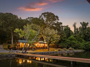 10526 Mullins Cove Rd, Whitwell, TN 37397