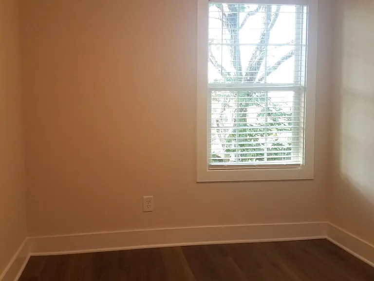 291 Stratford Ln — Photo 28