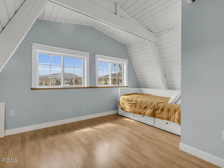 6381 Highland Dr — Photo 16