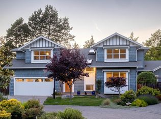 2706 Stones Throw Ln, Saanich, BC V8N0B1