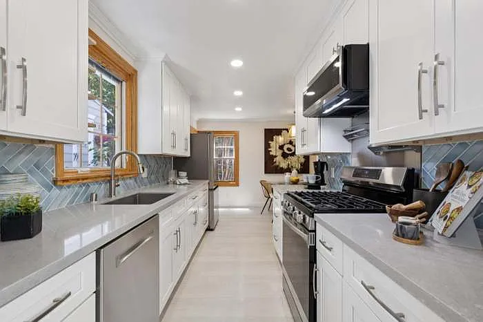 321 La Casa Ave — Photo 1