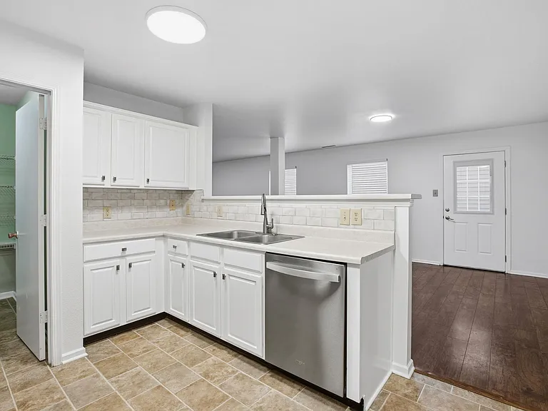12192 Maize Dr — Photo 16