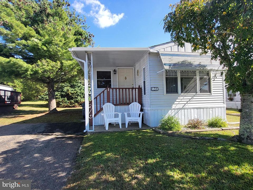 1st image of 134 Cypress Ln