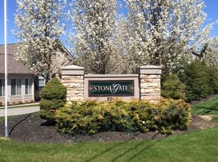 9264 Sharrott Rd #1301, Youngstown, OH 44514