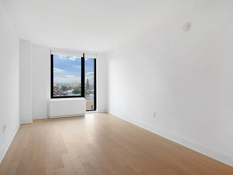662 Pacific St #12Q — Photo 3
