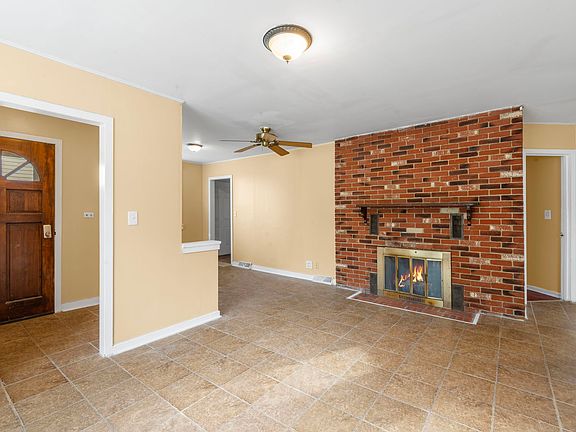 4th image of 939 N Sleight St
