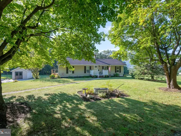 1148 Myerstown Rd, Gardners, PA 17324