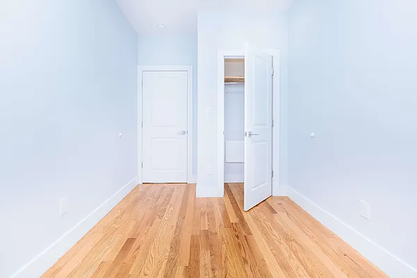 Rented by Nooklyn NYC LLC | media 47