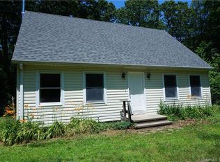 56 Whippoorwill Rd, Old Lyme, CT 06371