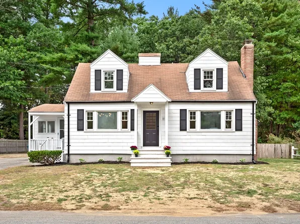 11 Kevin St, Tewksbury, MA 01876