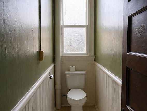 5th image of 1625 Beechwood Ave #4