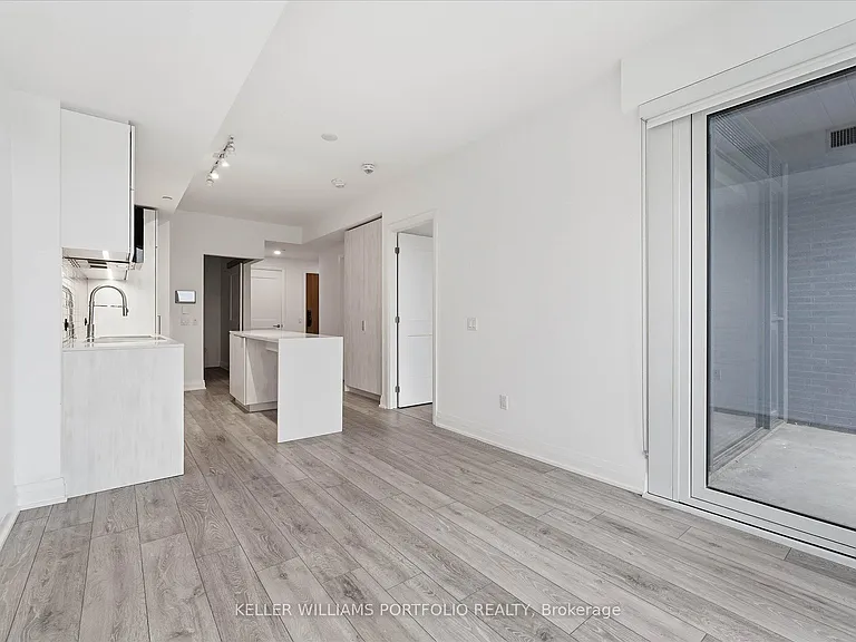 21 Park St E #506 — Photo 13