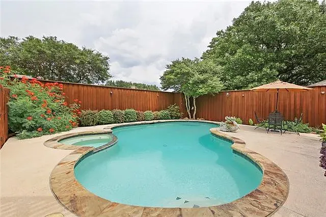 2403 Blue Cypress Dr — Photo 12