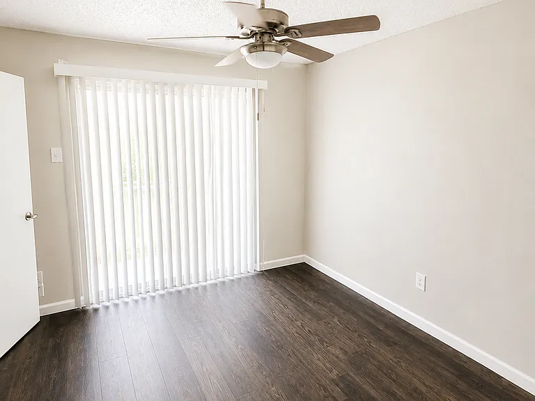 819 Bluebird Dr #821 — Photo 10
