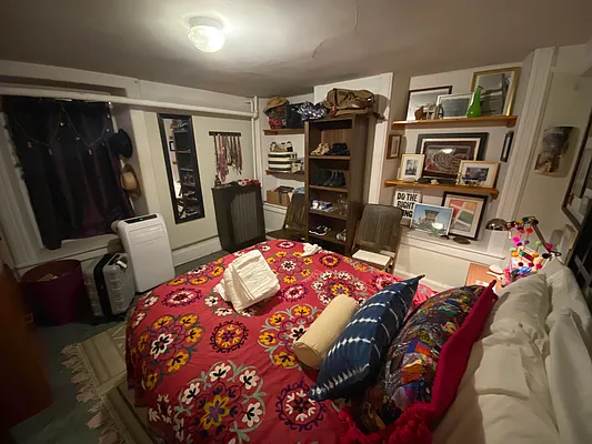 Rented by Voro, LLC | media 9