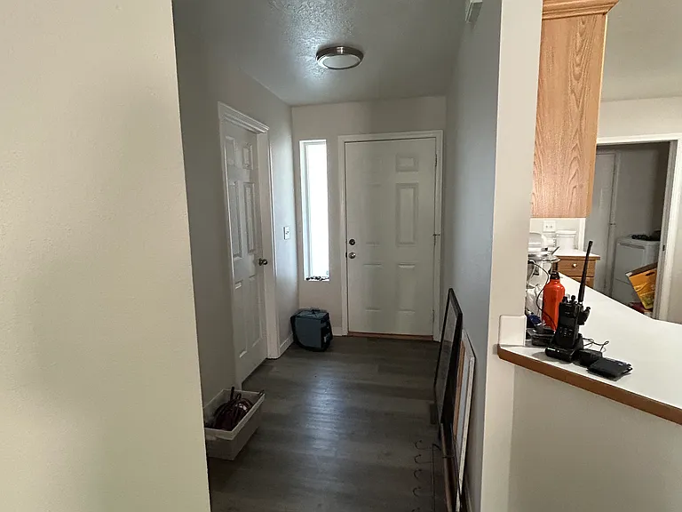 1246 NW Nina Ct — Photo 4