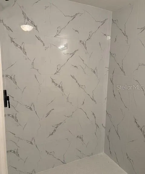 4605 N Hubert Ave #21 — Photo 8