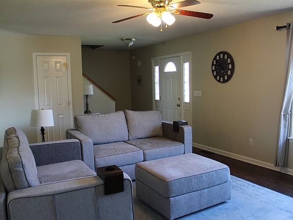 3rd image of 2400 N Wedgewood Ct