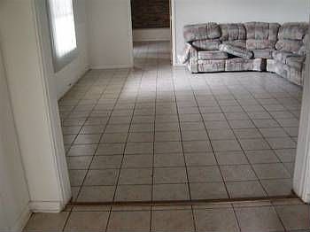 4th image of 6204 Edgebrook Dr