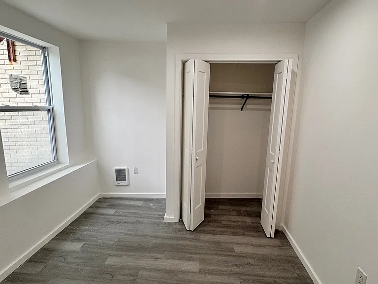 2250 Butler St #103 — Photo 8