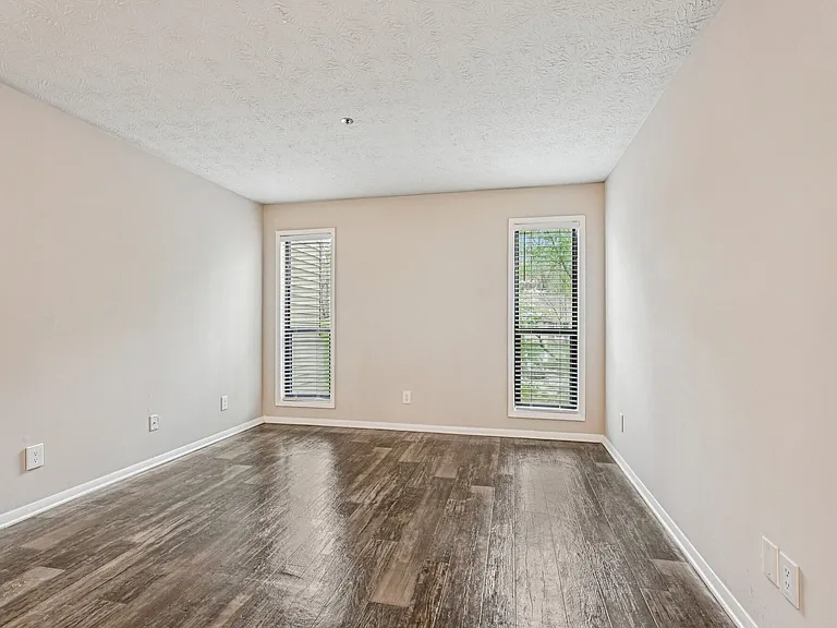 Birch Landing Apartments — Photo 26