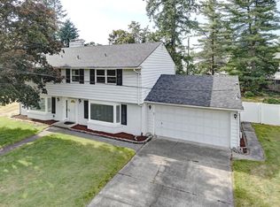 11302 Loma Pl SW, Lakewood, WA 98499