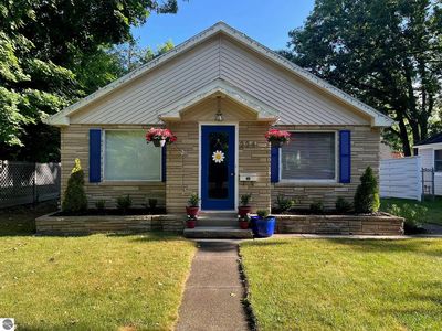 224 W 16th St, Traverse City, MI, 49684