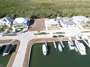 12110/12112 Siesta Dr, Fort Myers Beach, FL 33931