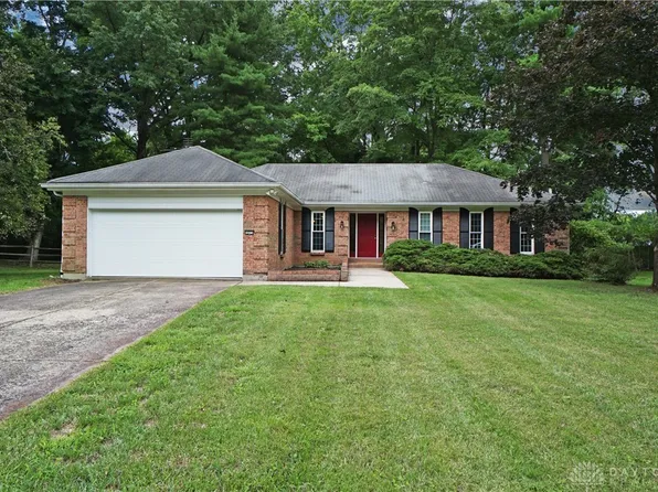 1271 Maplecrest Ct, Amelia, OH 45102