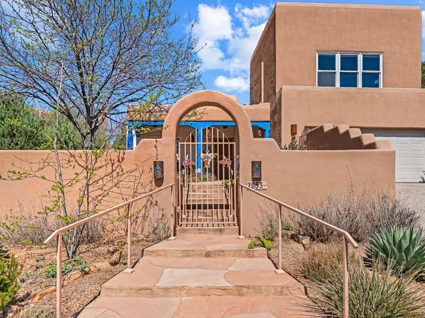 2853 Pueblo Jacona, Santa Fe, NM 87507