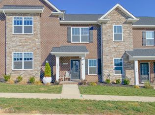 250 Broadberry Ave, Oak Ridge, TN 37830