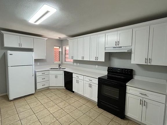 5th image of 2405 Cornell Dr