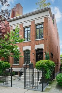 2122 N Magnolia Ave, Chicago, IL, 60614