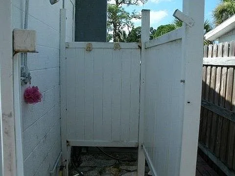 326 E Green St — Photo 11