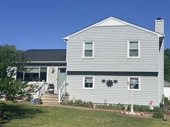 2603 Meadow Ln, Ruther Glen, VA 22546