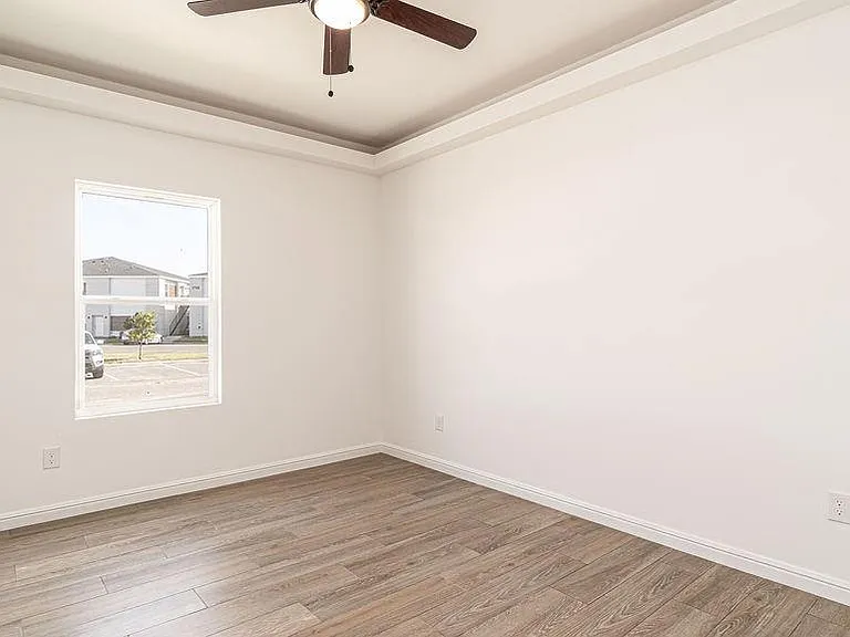 901 Yuma Ave — Photo 14