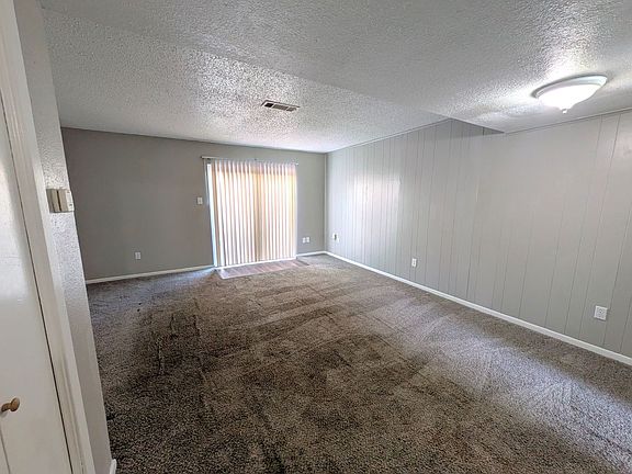 4th image of 402-418 N 10th St #414